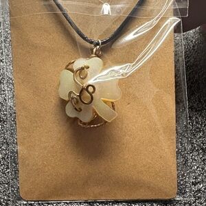 Clover Shell Pendant Necklace